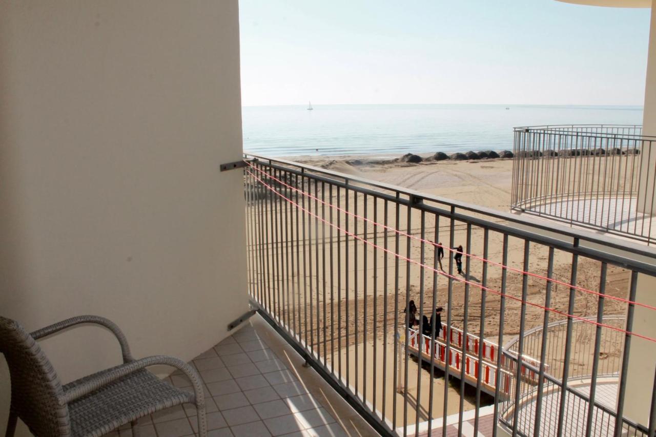 Hotel Vienna Caorle Exterior foto